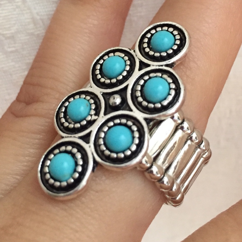 (SOLD) Ring - Picture 2 of 5